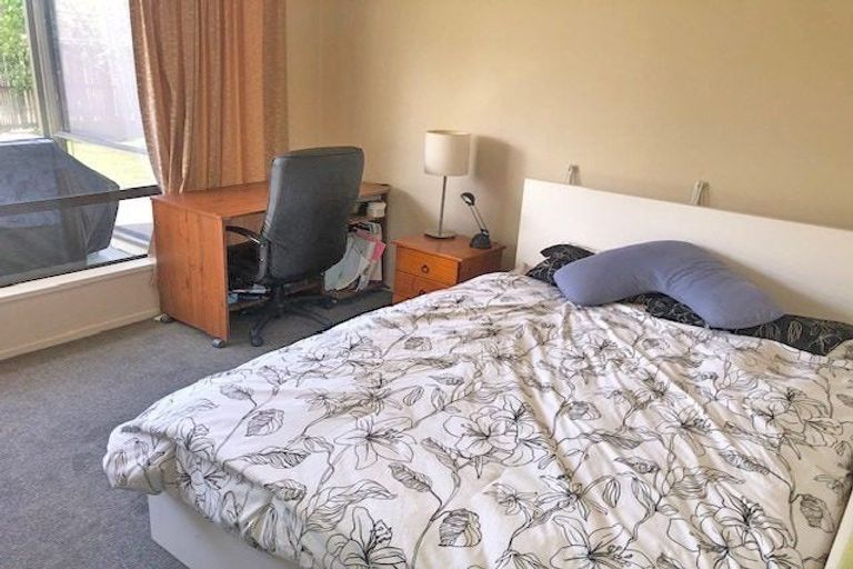 Photo of property in 14 Taiaroa Place, Southbridge, 7602