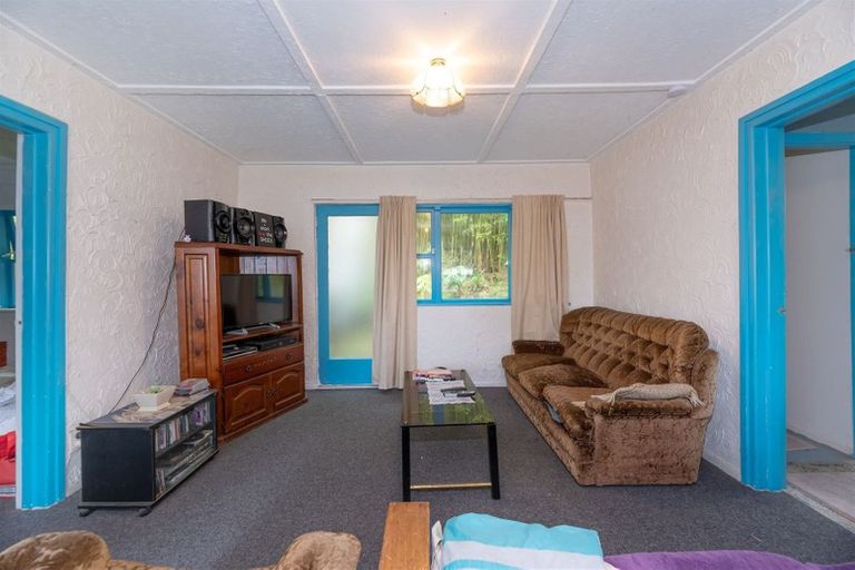 Photo of property in 1/44 Sunnyside Road, Sunnyvale, Auckland, 0612