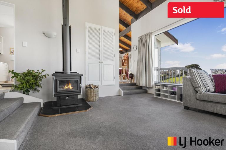 Photo of property in 14 Kaanapali Place, Wattle Downs, Auckland, 2103