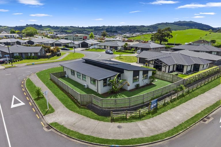 Photo of property in 16 Mclean Street, Pokeno, 2402