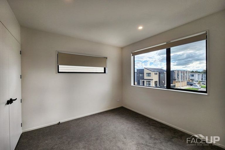Photo of property in 16 Coast Garden Drive, Hobsonville, Auckland, 0616