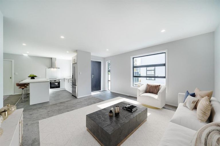 Photo of property in 4b Pohutukawa Street, Woburn, Lower Hutt, 5010