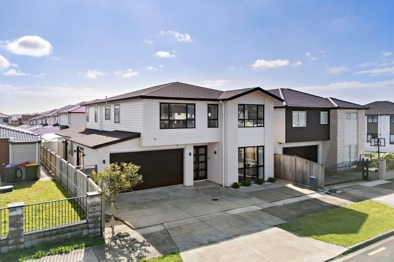 Photo of property in 15 Repehina Road, Flat Bush, Auckland, 2019