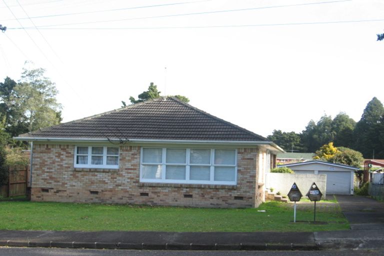 Photo of property in 1/32 Kelvyn Grove, Hillpark, Auckland, 2102