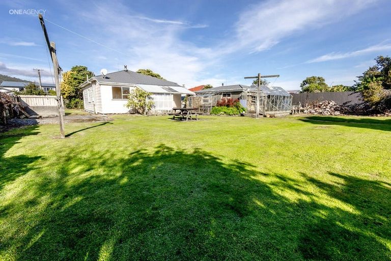 Photo of property in 34 Blake Street, Blaketown, Greymouth, 7805