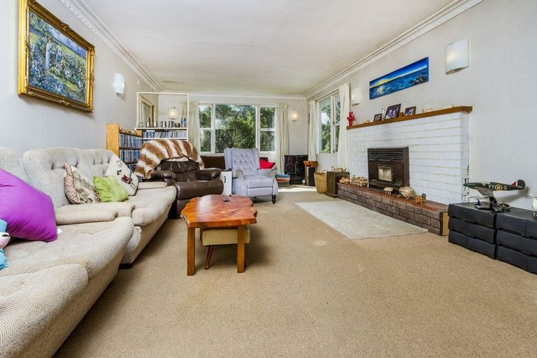 Photo of property in 26 Awaruku Road, Torbay, Auckland, 0630