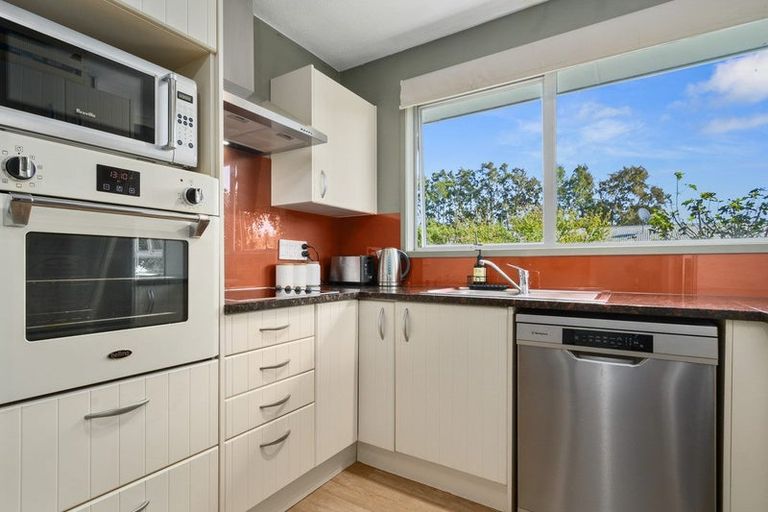 Photo of property in 24 Alice Street, Riverhead, 0820