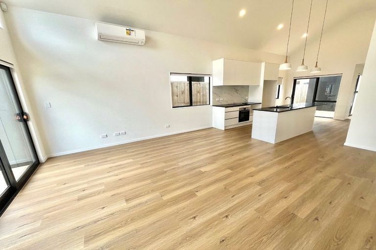 Photo of property in 50 Clayden Shuttleworth Street, Papakura, 2110