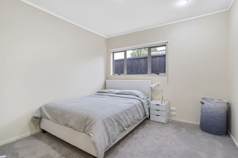 Photo of property in 5a Everingham Place, Sunnyhills, Auckland, 2010