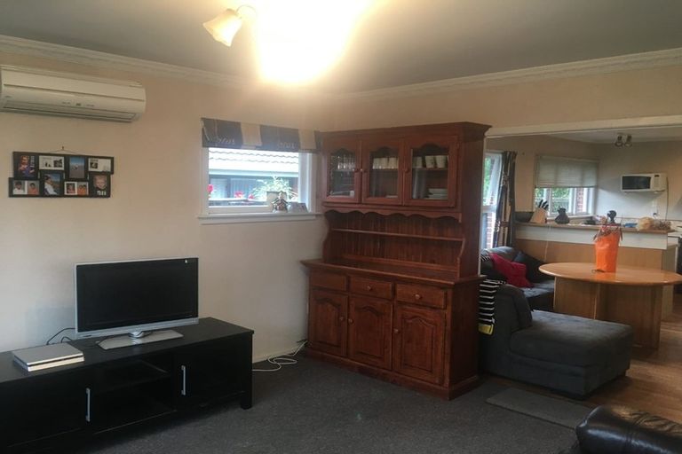 Photo of property in 1/44 Division Street, Riccarton, Christchurch, 8041