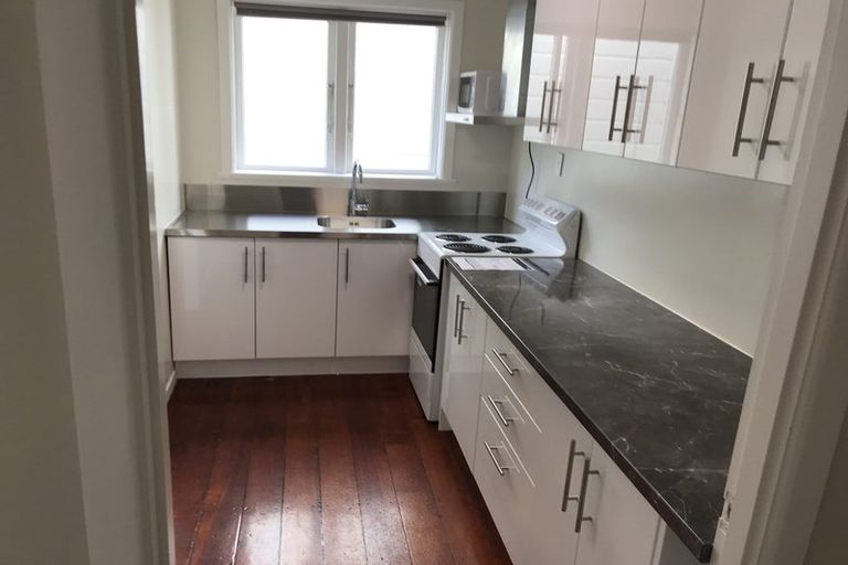 Photo of property in 196 Sydney Street West, Thorndon, Wellington, 6011