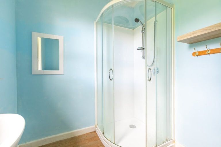 Photo of property in 5 Ormond Street, Woodville, 4920