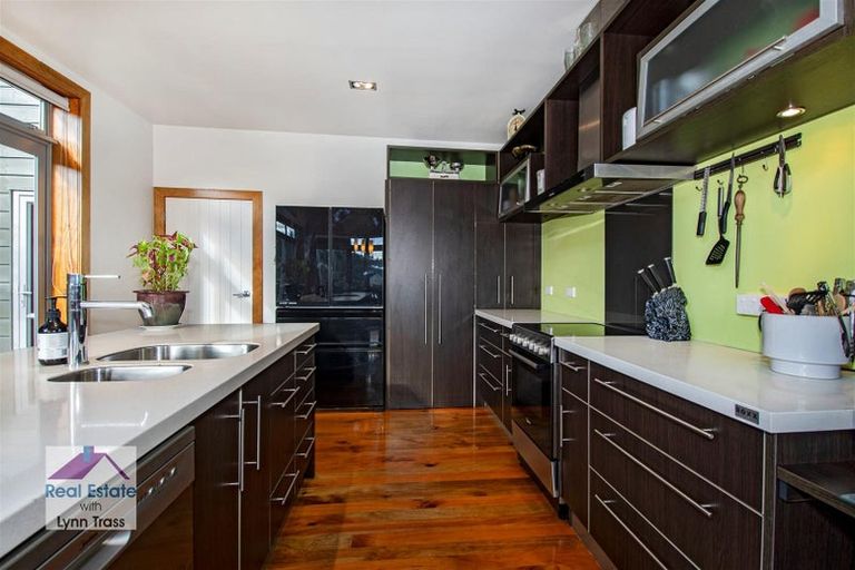 Photo of property in 69 Memorial Drive, Parahaki, Whangarei, 0112