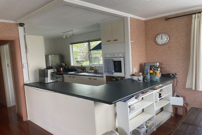 Photo of property in 14 Malters Place, Browns Bay, Auckland, 0630