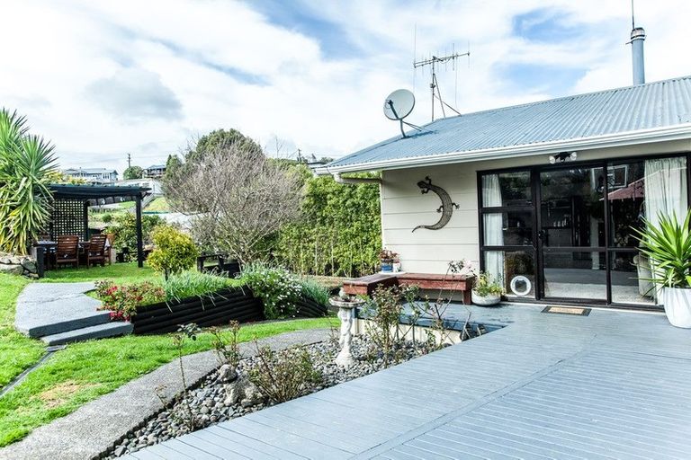 Photo of property in 8a Primrose Street, Raglan, 3225