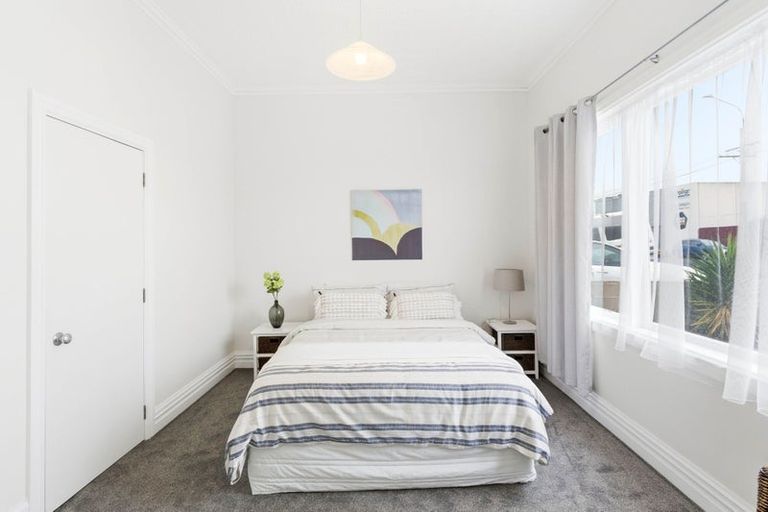 Photo of property in 17 Burns Street, South Dunedin, Dunedin, 9012