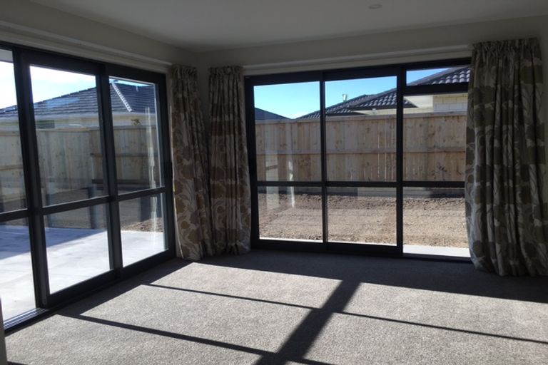 Photo of property in 18 Cupples Street, Papamoa Beach, Papamoa, 3118