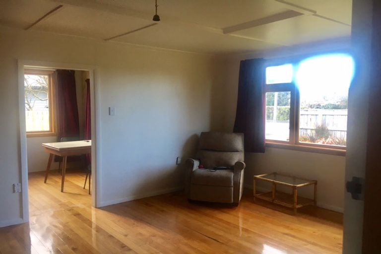 Photo of property in 284 High Street South, Carterton, 5713