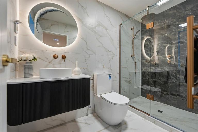 Photo of property in 240 Park Estate Road, Rosehill, Papakura, 2113