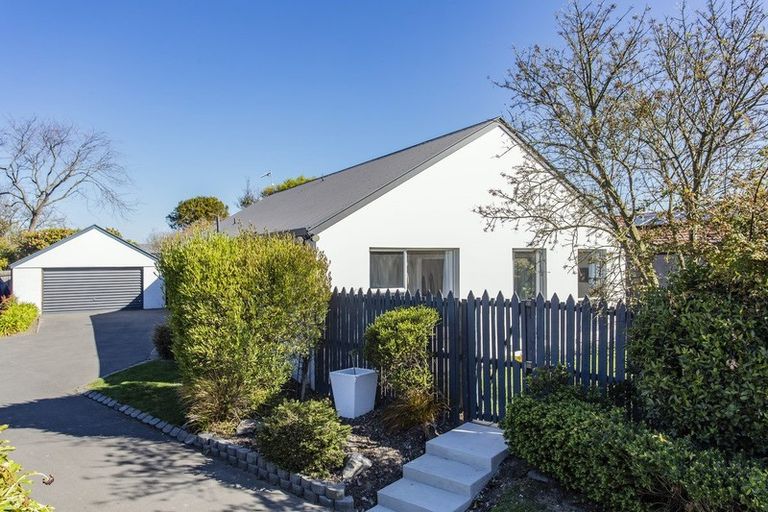 Photo of property in 7 Wakelin Place, Redwood, Christchurch, 8051