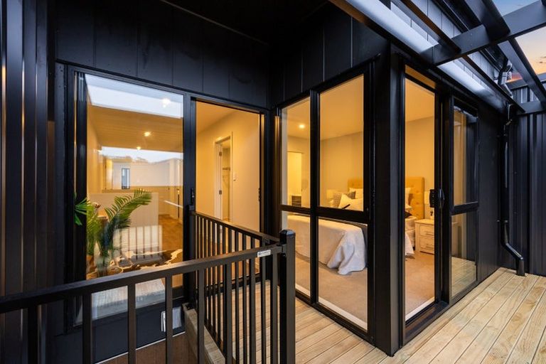 Photo of property in 120 Te Oneroa Way, Long Bay, Auckland, 0630