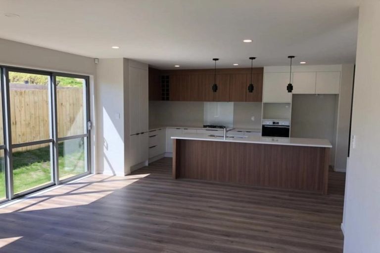 Photo of property in 122 Parkview Drive, Gulf Harbour, Whangaparaoa, 0930