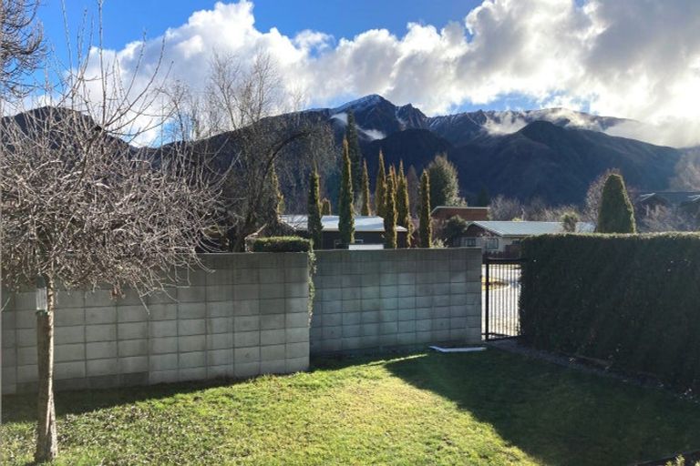 Photo of property in 8 Bracken Street, Arrowtown, 9302