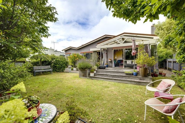 Photo of property in 2/8 Sanders Avenue, Marewa, Napier, 4110