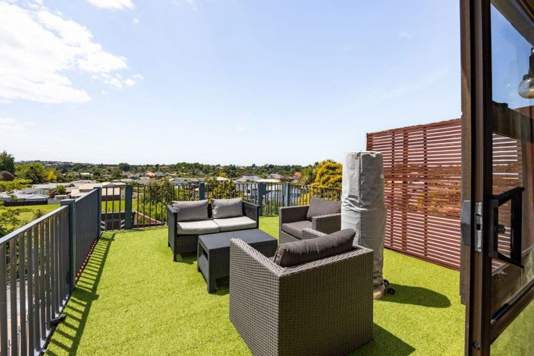 Photo of property in 10 Grassy Downs Place, St Andrews, Hamilton, 3200