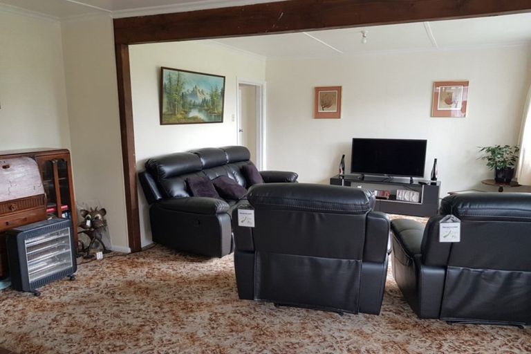 Photo of property in 28 Victor Street, Dannevirke, 4930