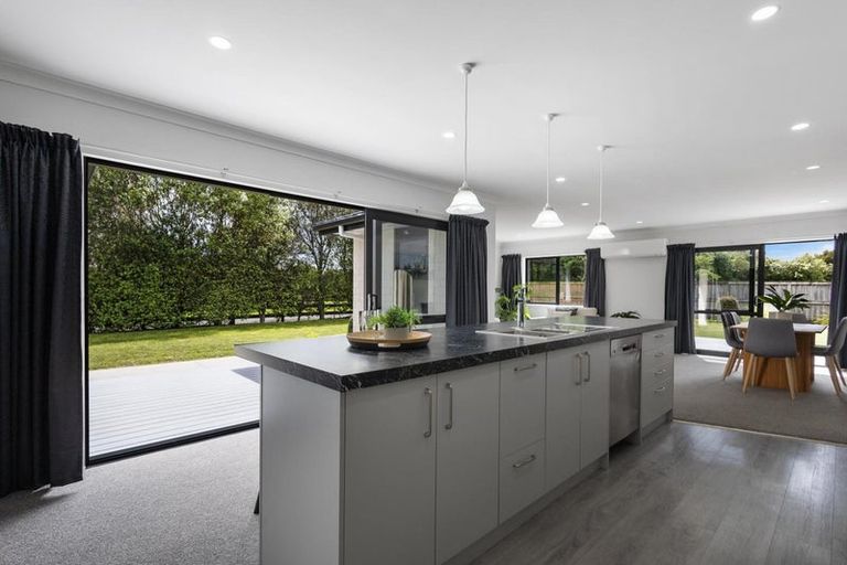 Photo of property in 59b Saint Kilda Road, Cambridge, 3434