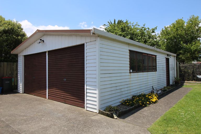 Photo of property in 15 Chaucer Place, Owhata, Rotorua, 3010