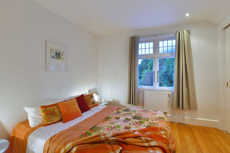 Photo of property in 103 Hackthorne Road, Cashmere, Christchurch, 8022