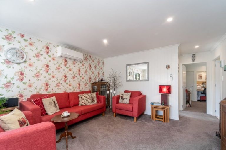 Photo of property in 34 Bidwills Cutting Road, Greytown, 5794