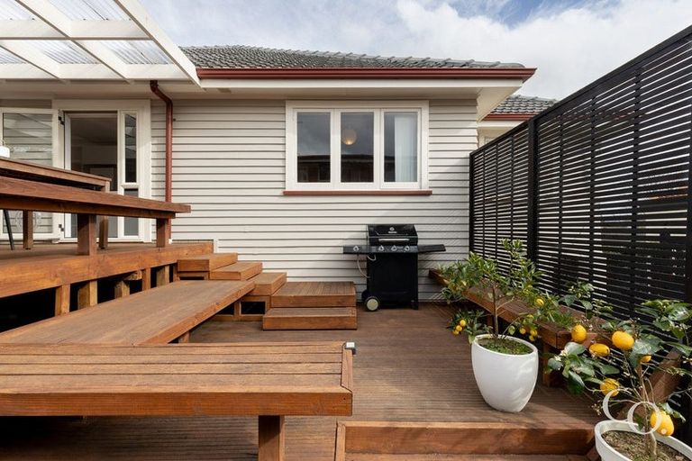 Photo of property in 49 Smiths Road, Matua, Tauranga, 3110