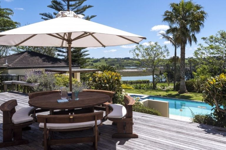 Photo of property in 30 Potts Road, Whitford, Howick, 2571