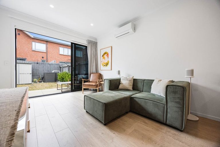 Photo of property in 7 Oyster Drive, Whenuapai, Auckland, 0618