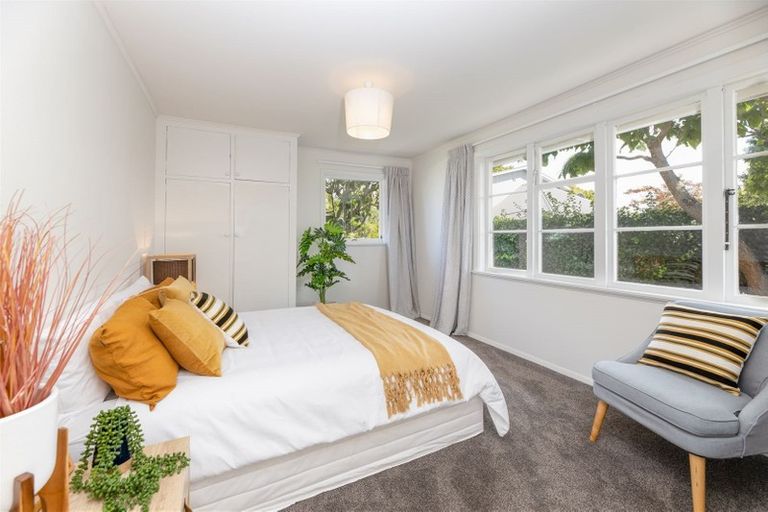 Photo of property in 124 Mcfaddens Road, St Albans, Christchurch, 8052