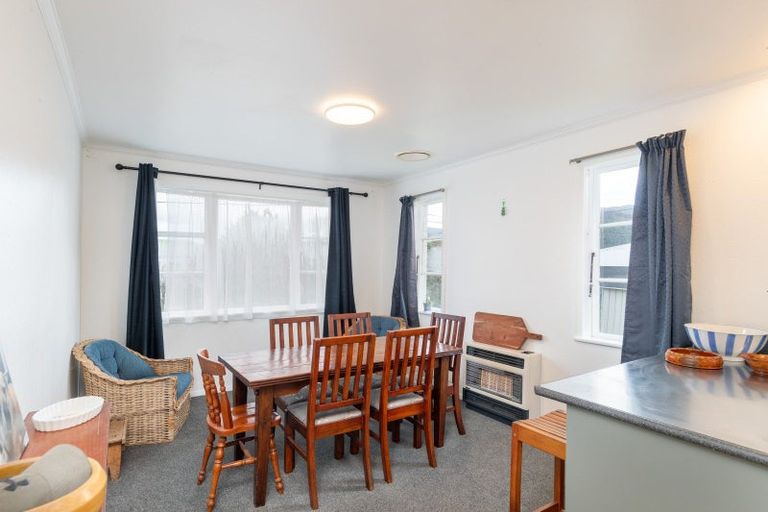 Photo of property in 10 Merton Street, Trentham, Upper Hutt, 5018
