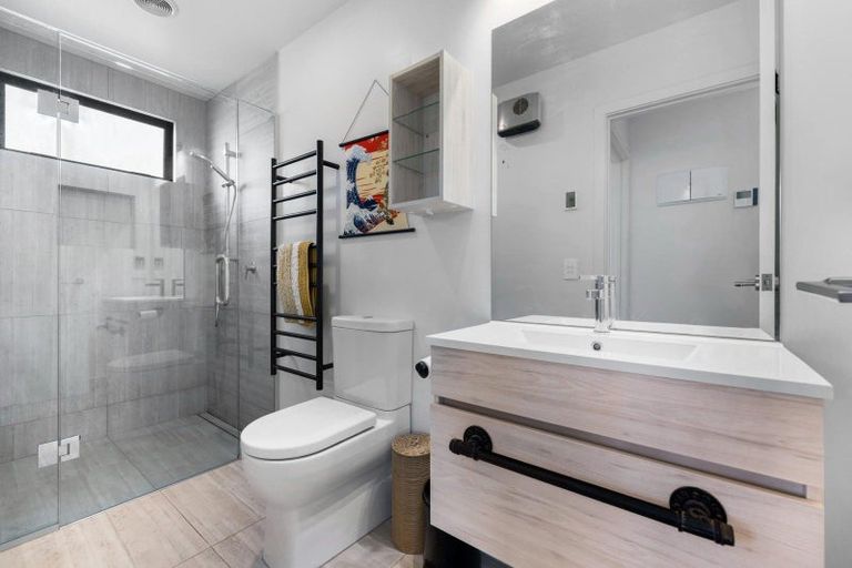 Photo of property in 2 Mulbury Way, Lower Shotover, Queenstown, 9304