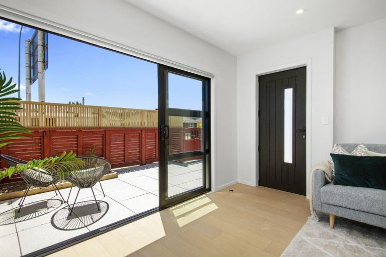 Photo of property in 2/892 High Street, Avalon, Lower Hutt, 5011