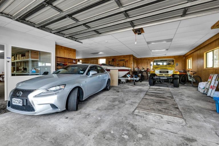 Photo of property in 24 Darwin Crescent, Spotswood, New Plymouth, 4310