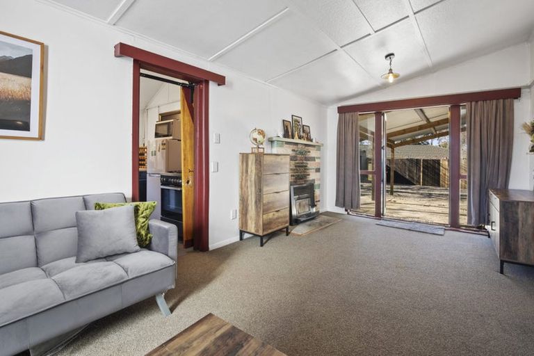 Photo of property in 71 Railway Road, Dalefield, Carterton, 5791