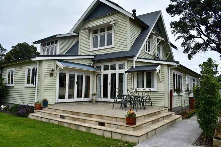 Photo of property in 65 Russell Street, Westport, 7825