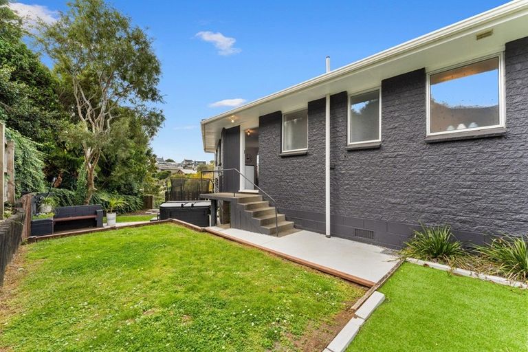 Photo of property in 39 Maratahu Street, Westown, New Plymouth, 4310