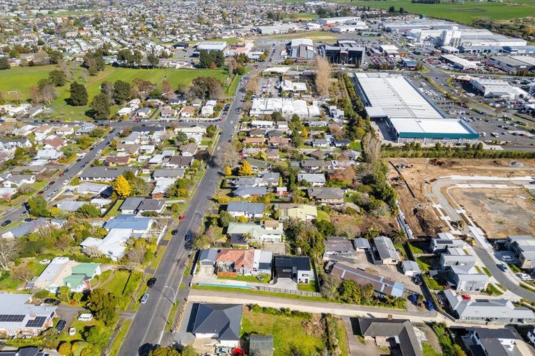 Photo of property in 30a Alison Street, Hamilton Lake, Hamilton, 3204