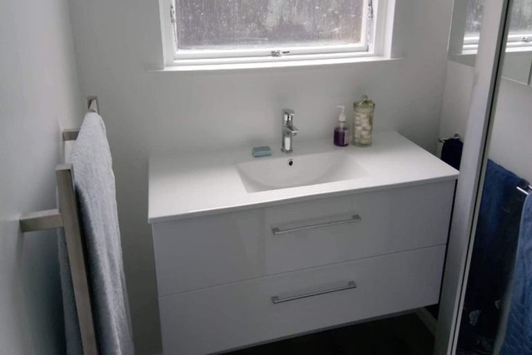 Photo of property in 4/30b Nortons Road, Avonhead, Christchurch, 8042