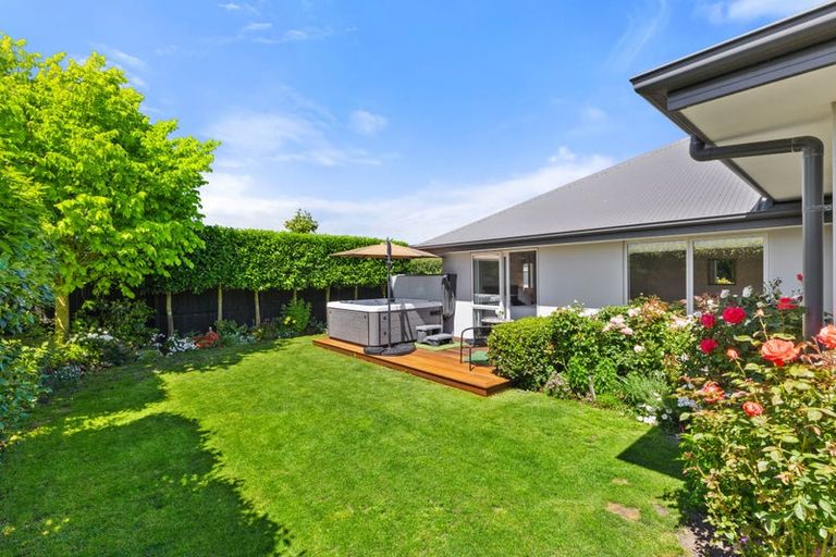 Photo of property in 84 Metehau Street, Marshland, Christchurch, 8083