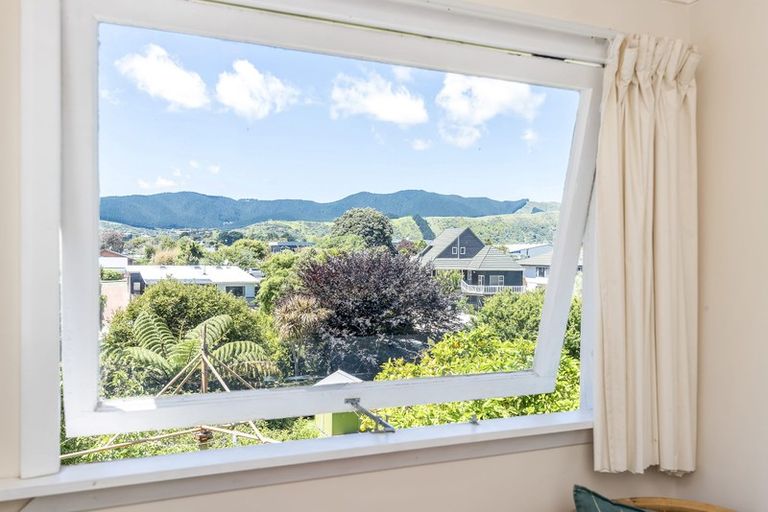 Photo of property in 5 Allen Road, Raumati Beach, Paraparaumu, 5032