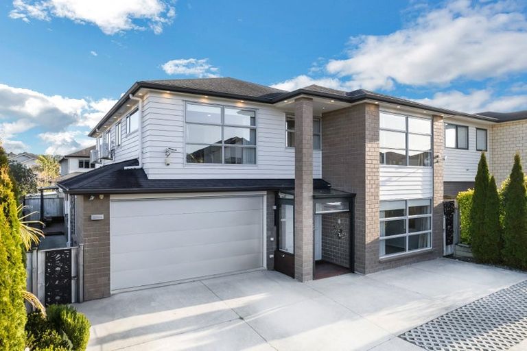 Photo of property in 4 Bruckless Drive, Flat Bush, Auckland, 2019
